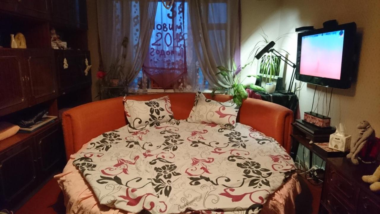 Apartment On Raisy Okipnoi 5 *